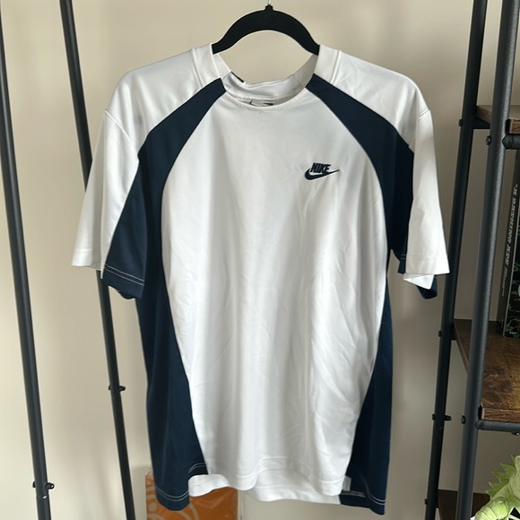 Vintage Nike mesh workout tshirt - Picture 1 of 3